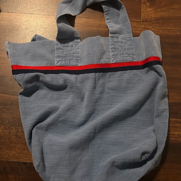 Sundry x Lou & Grey Tote Bag - Picture 4 of 4